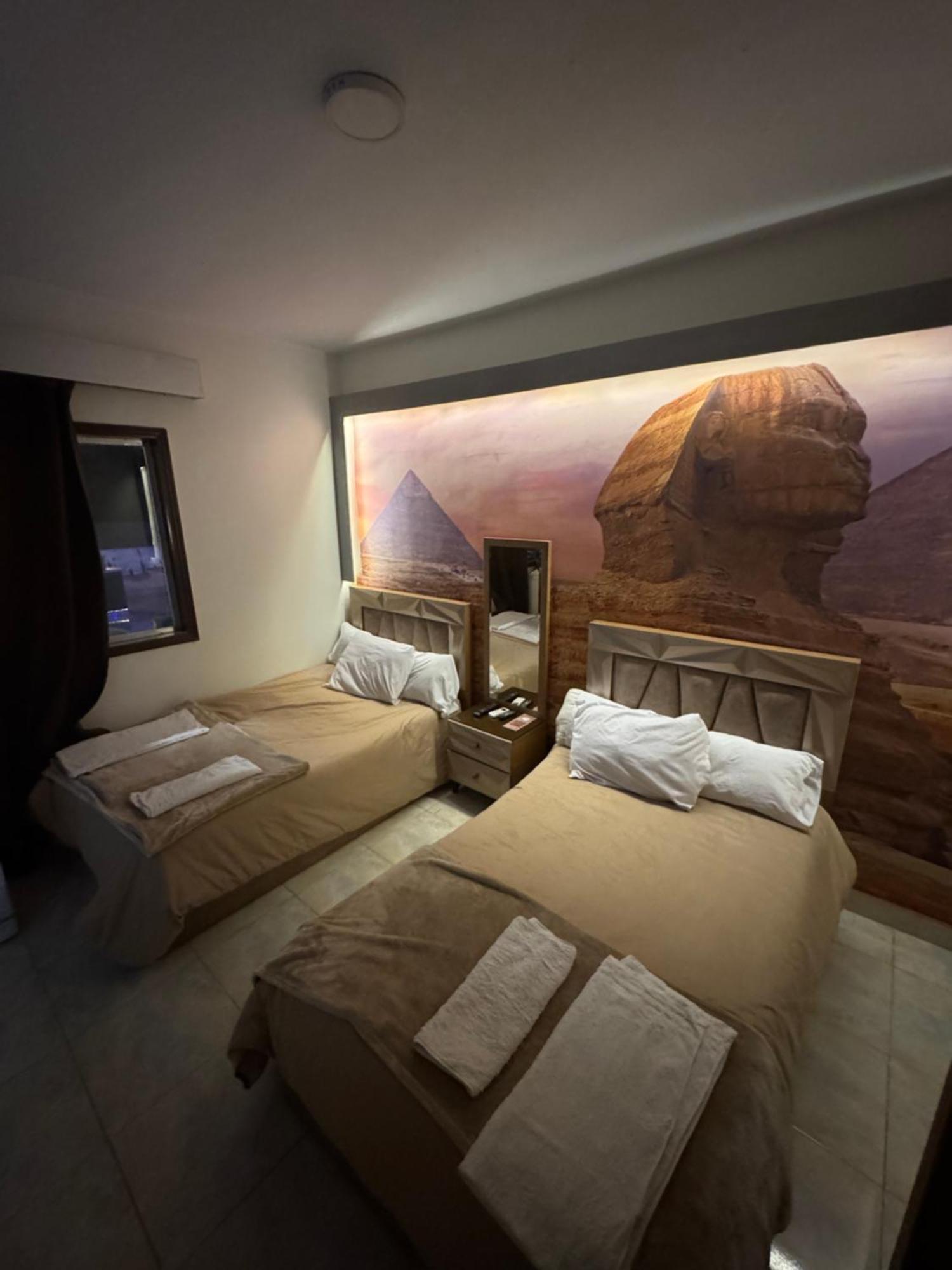 Nefertiti Pyramids View Hotel Caïro Buitenkant foto