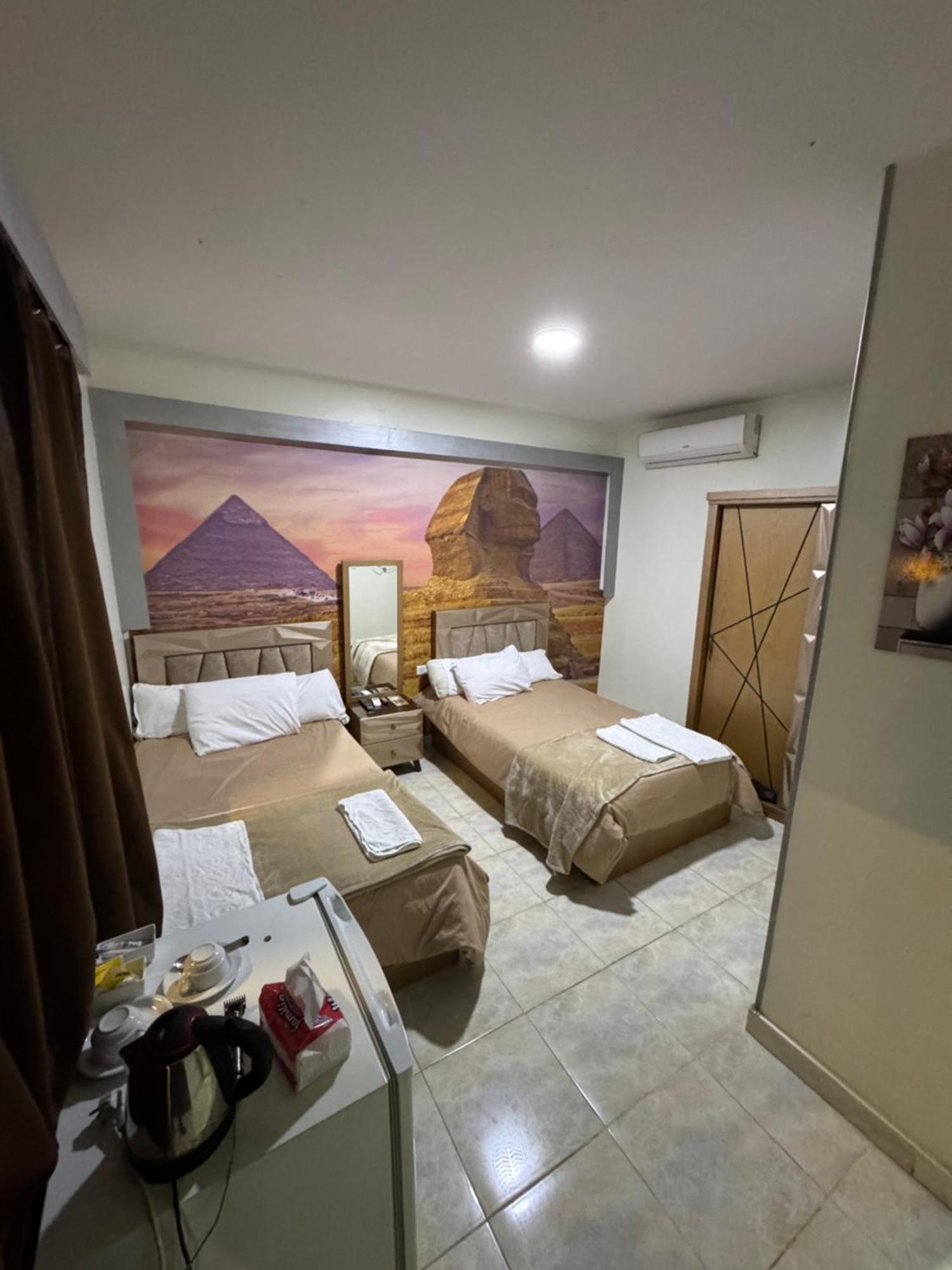 Nefertiti Pyramids View Hotel Caïro Buitenkant foto