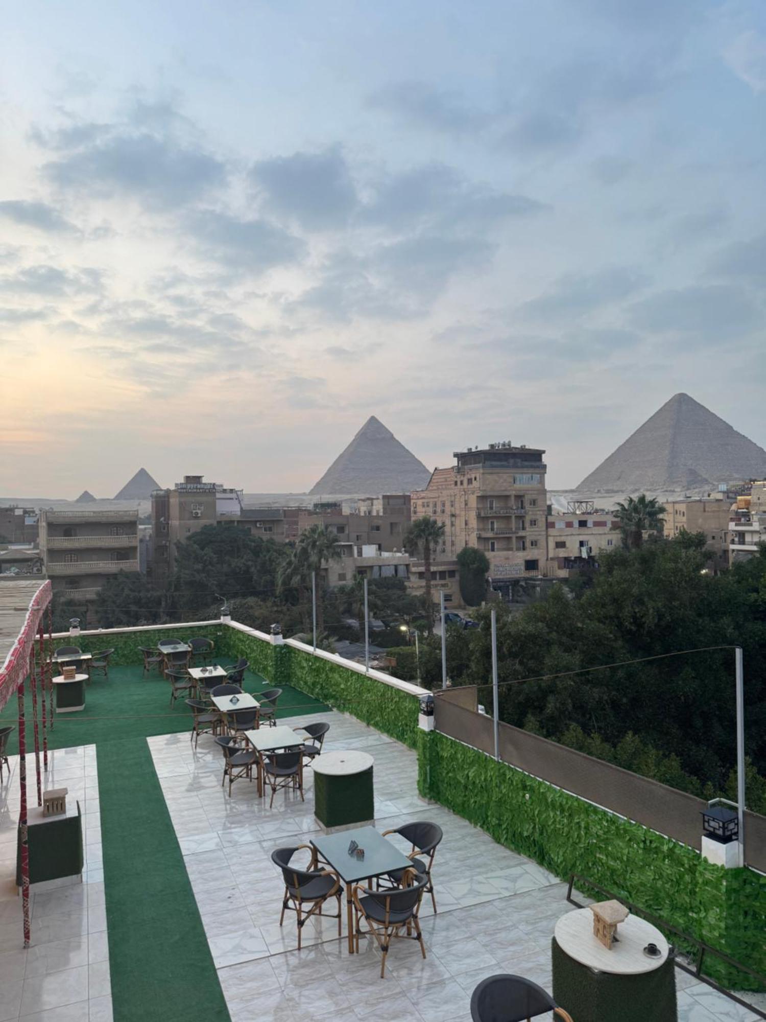 Nefertiti Pyramids View Hotel Caïro Buitenkant foto